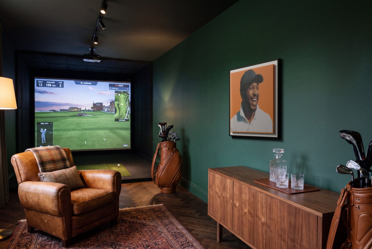 A member's portrait, hung beside his simulator